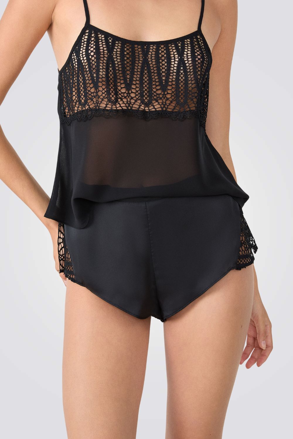 שורט סאטן אלגנטי | איתם 