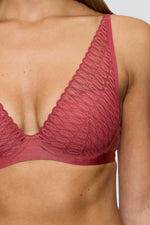 חזייה מרופדת Aura Spotlight T WP לנשים