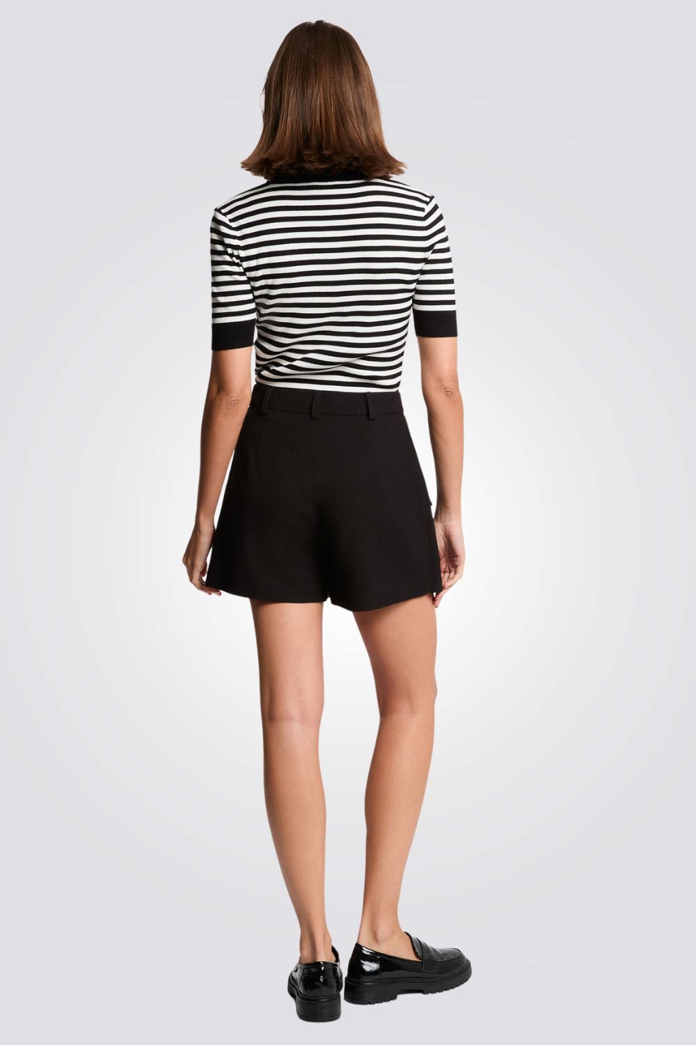 טישירט עם הדפס פסים וכפתורים דקורטיביים | מורגן 