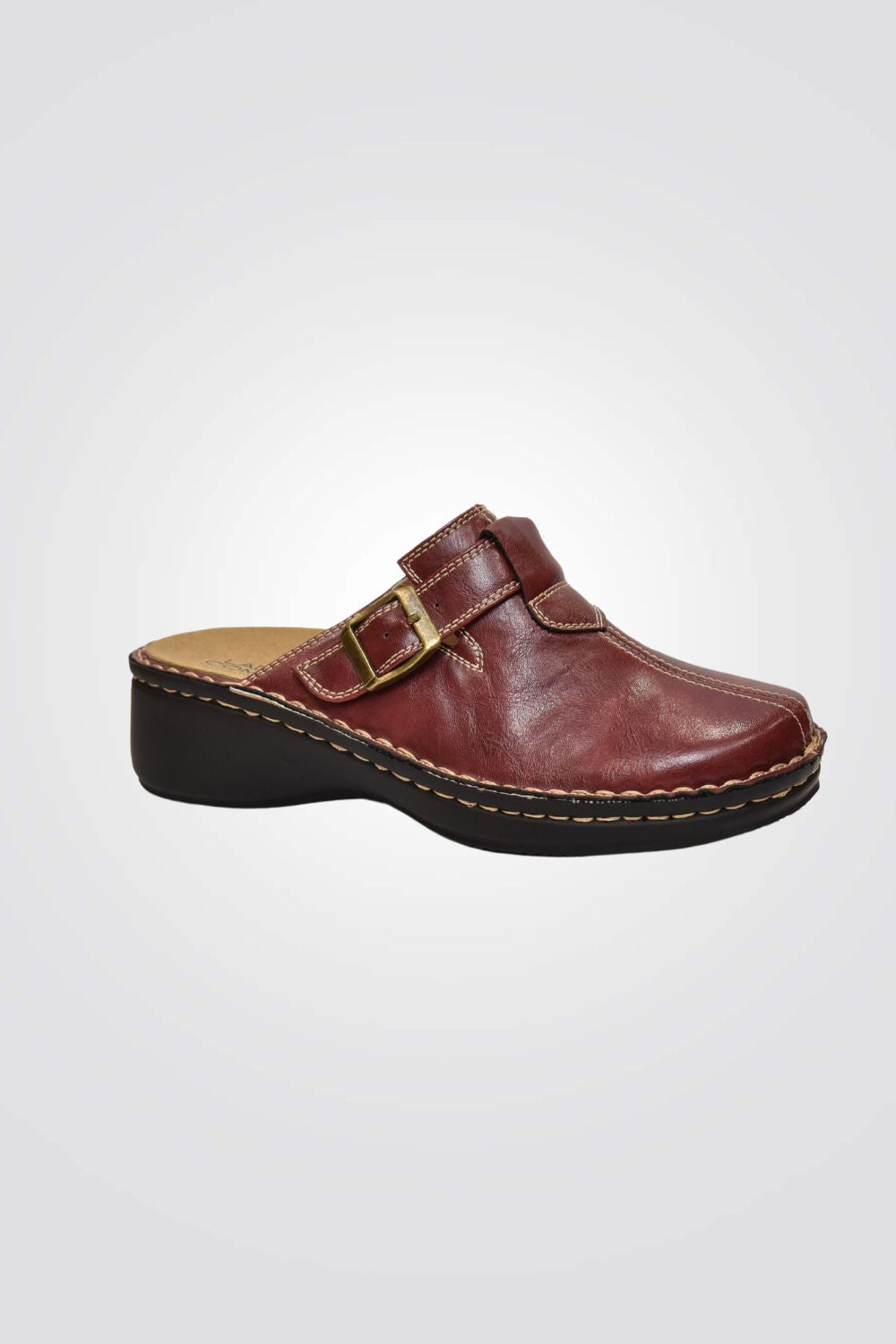 כפכפי נוחות סגורים עם רצועה ואבזם בצבע בורדו