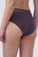 תחתוני מידי עם תחרה | פמינה