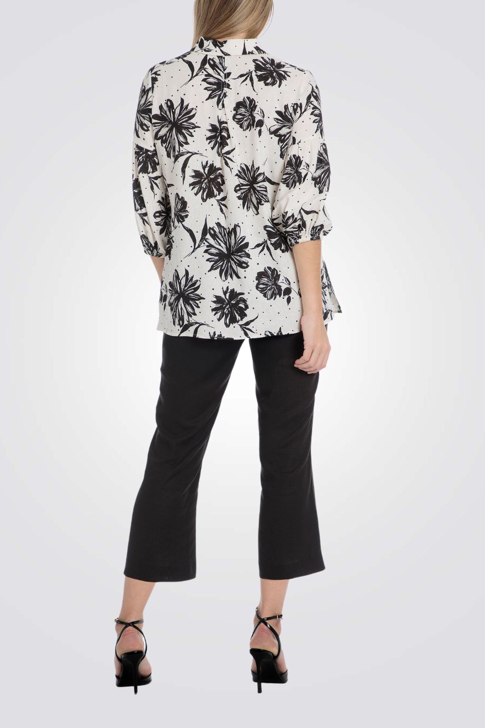 מכנסי 7/8 בצבע שחור