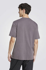 חולצת טריקו Essentials Small Logo  לגברים