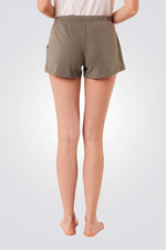 מכנסי פיג'מה קצרים MARILOU בצבע חום