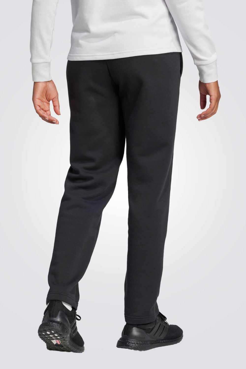 מכנסי טרנינג ארוכים בצבע שחור