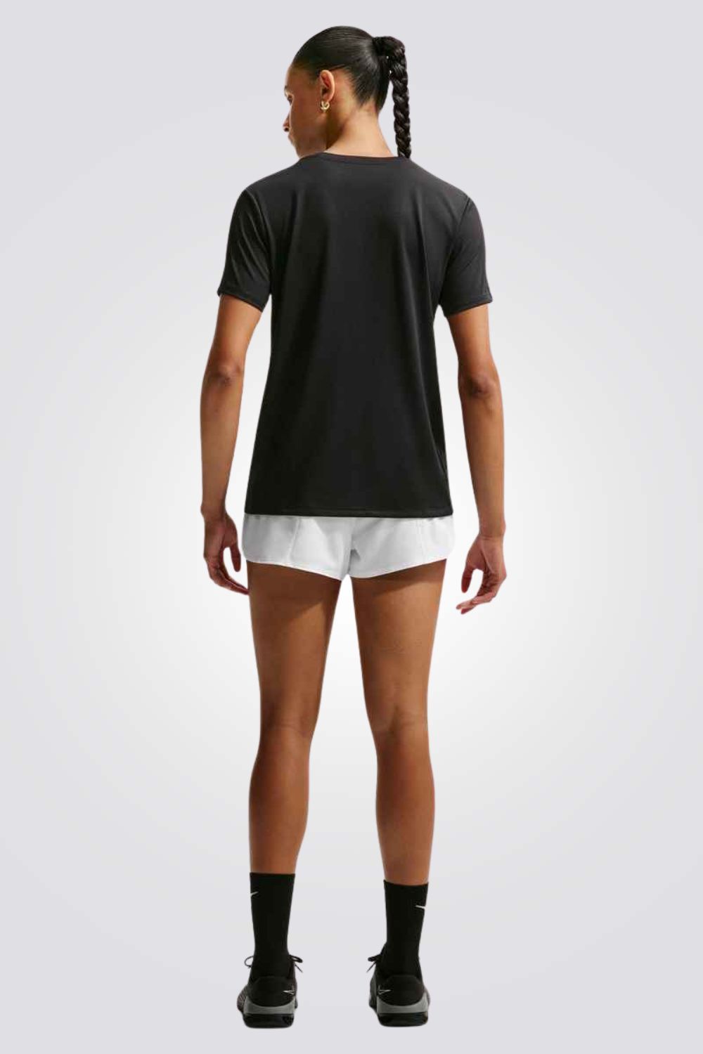 טישירט ספורט Nike Dri-FIT לנשים | נייקי