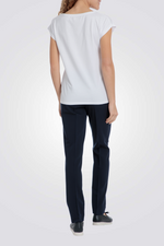 חולצת טי עם פרחים  