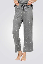 סט פיג’מה באורך 7/8 FLOWERS בצבע אפור