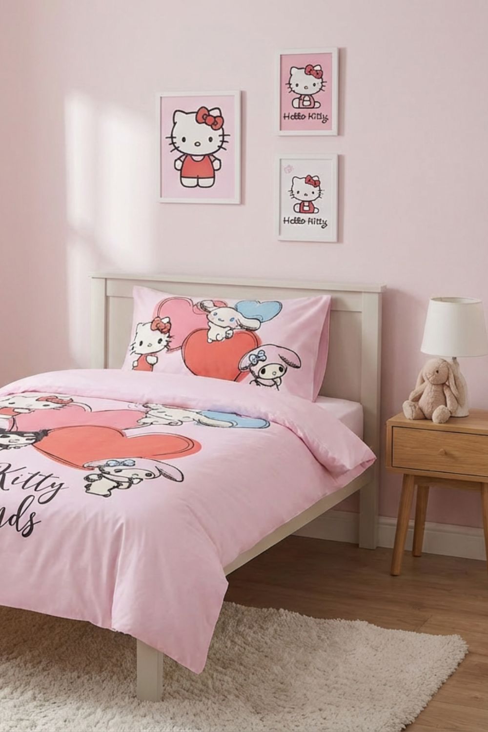 סט מצעים מיטת יחיד לילדים 90/200 ס"מ HELLO KITTY FREINDS | רד צ'ילי
