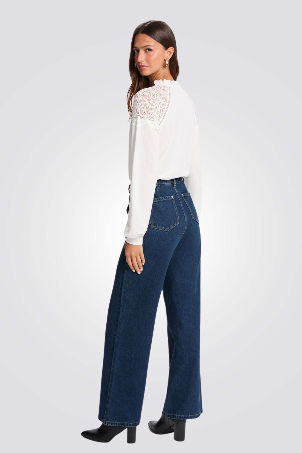 חולצה ארוכה עם תחרה | מורגן 