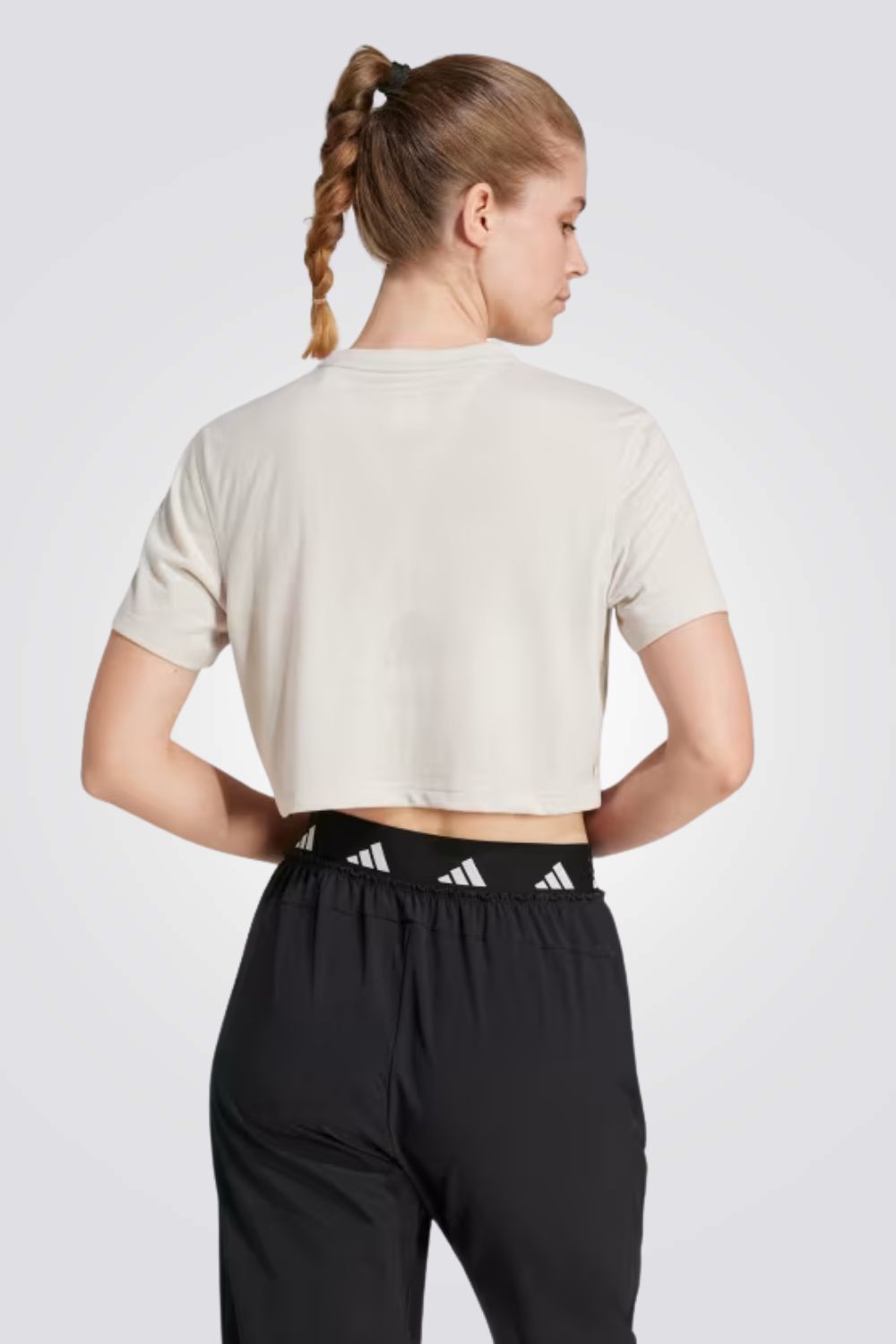 טישירט לנשים בצבע בז'