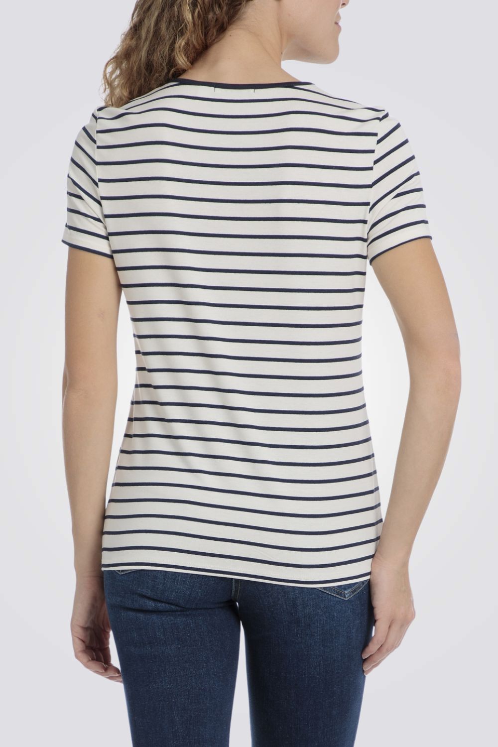 טישירט לנשים עם הדפס פסים ועיטור אבנים 