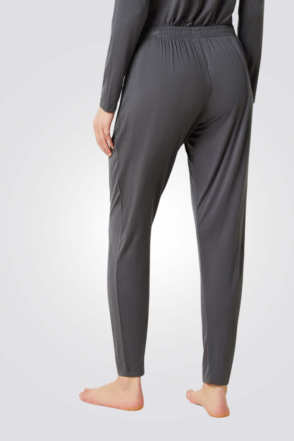 מכנסי פיג'מה ארוכים MODY SPE בצבע אפור כהה