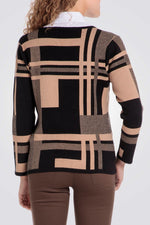 סריג עם צווארון דש מחובר