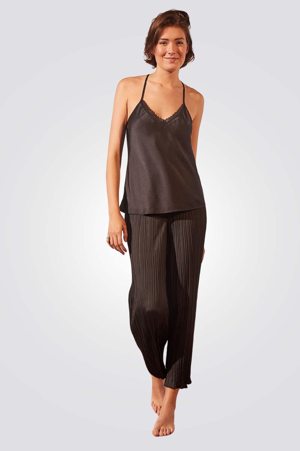 גופיית פיג'מה YOUNG לנשים