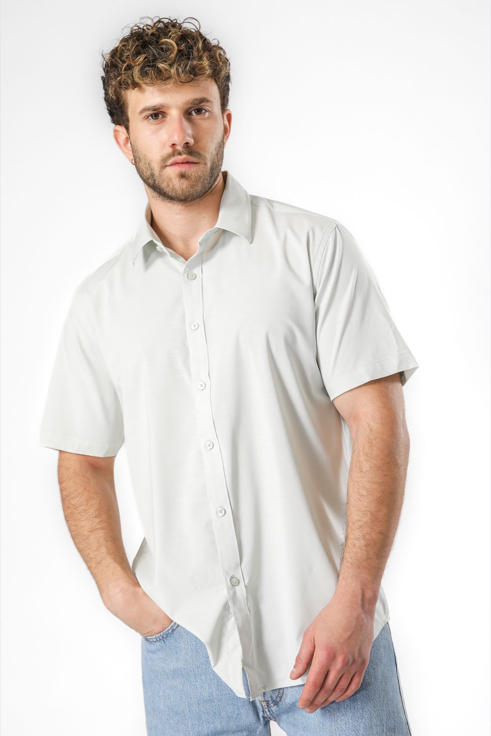 חולצה מכופתרת שרוולים קצרים