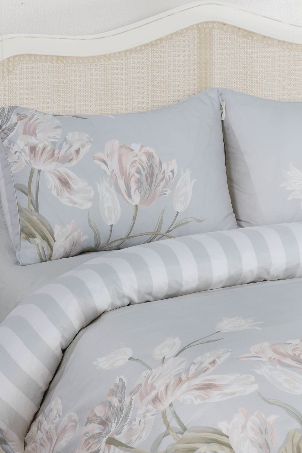 סט מצעים זוגי רחב דגם Gosford 180/200 ס"מ | לאורה אשלי 