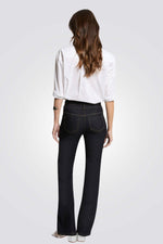 ג'ינס בוטקאט לנשים בצבע כחול כהה | מורגן 
