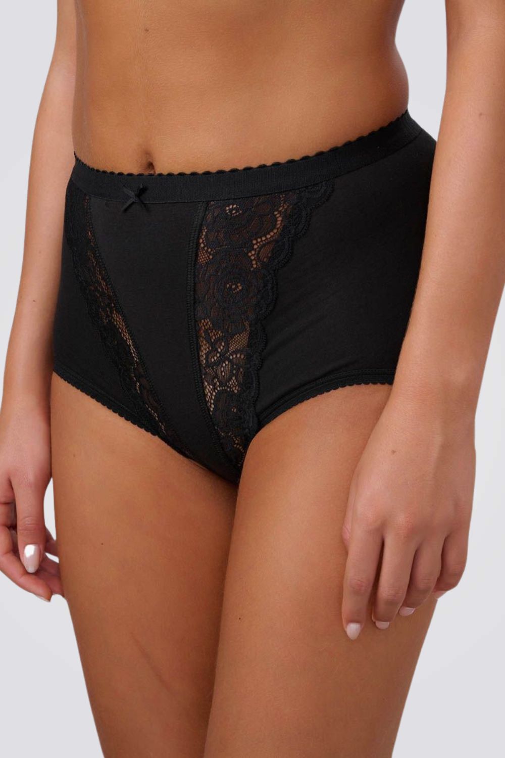 תחתוני מקסי עם תחרה עדינה | פמינה