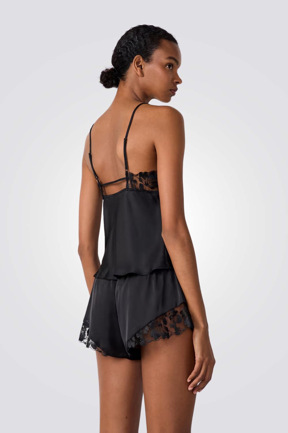 גופיית פיג'מה סאטן FRAGRANCE לנשים