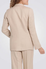 בלייזר קלאסי בצבע בז'