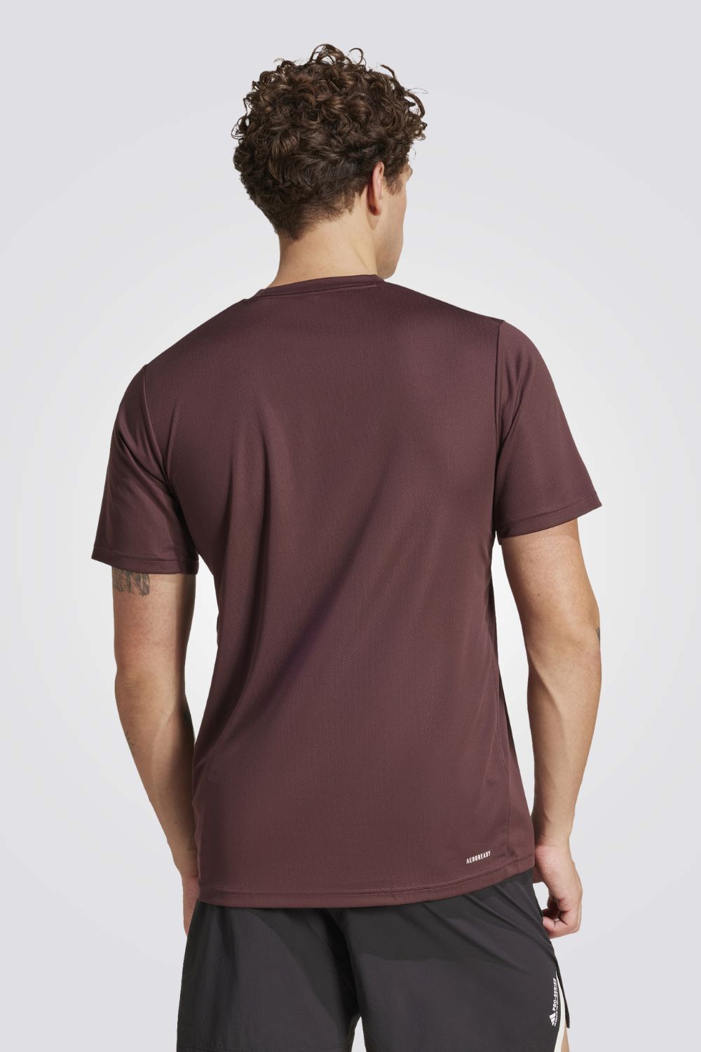 חולצת ספורט Train Essentials לגברים