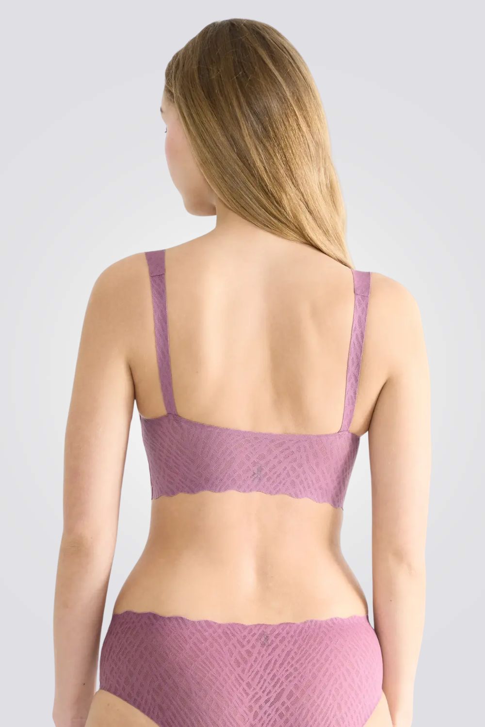 ברלט תחרה ללא תפרים וללא ברזלים| סלוגי 