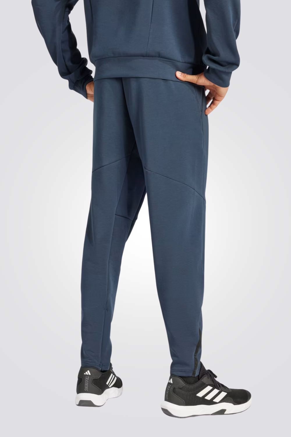 מכנסי אימונים לגברים בצבע נייבי 