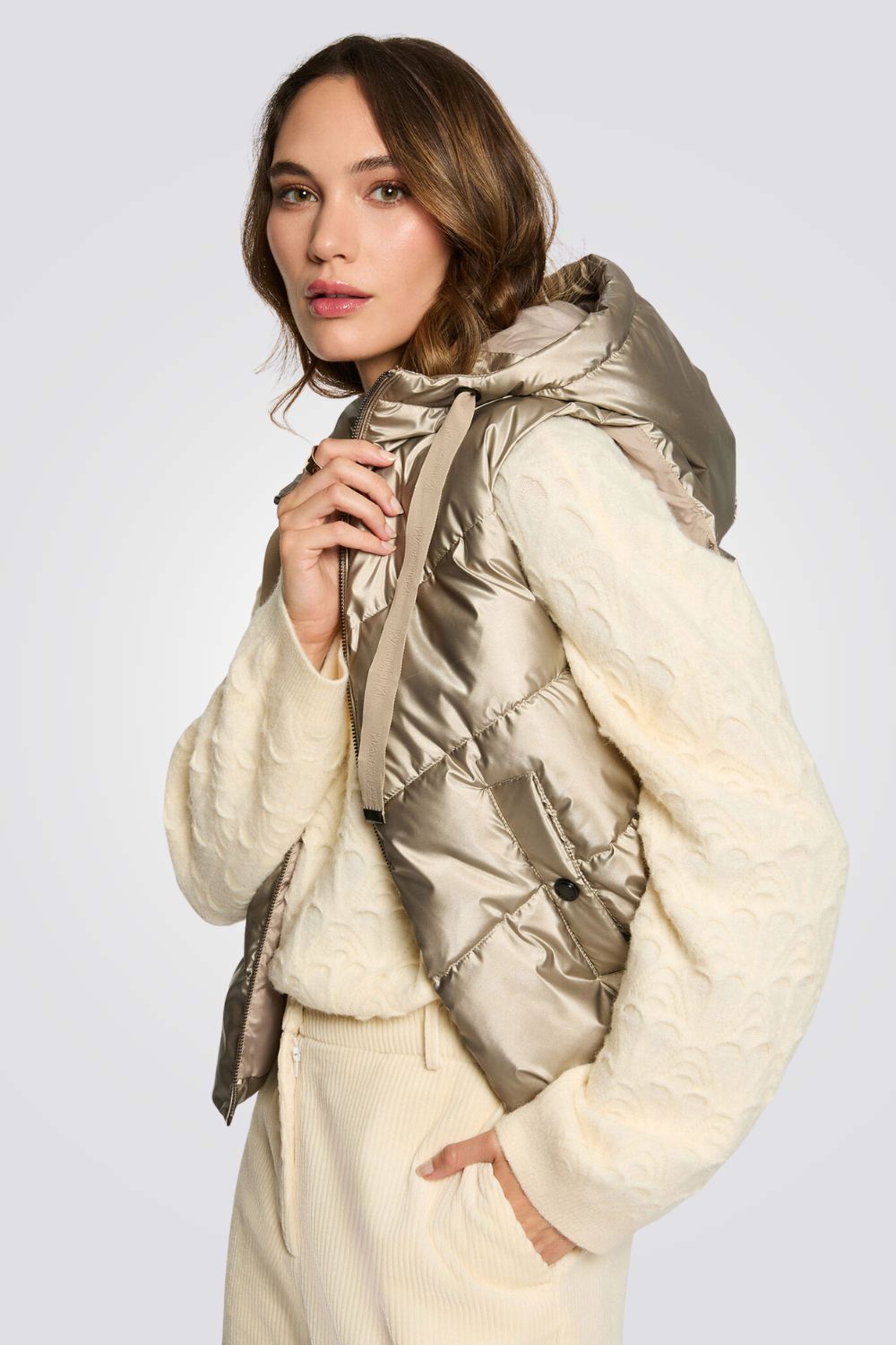 ווסט פוך לנשים בצבע זהב | מורגן