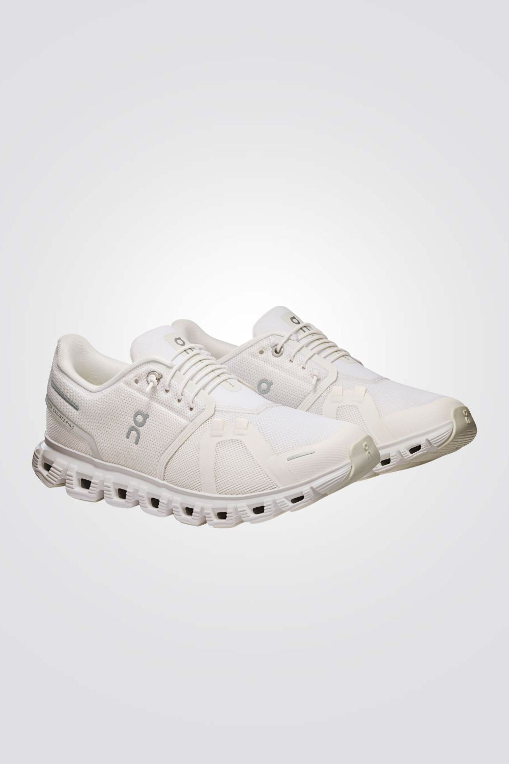 נעלי ספורט Cloud 6 בצבע לבן