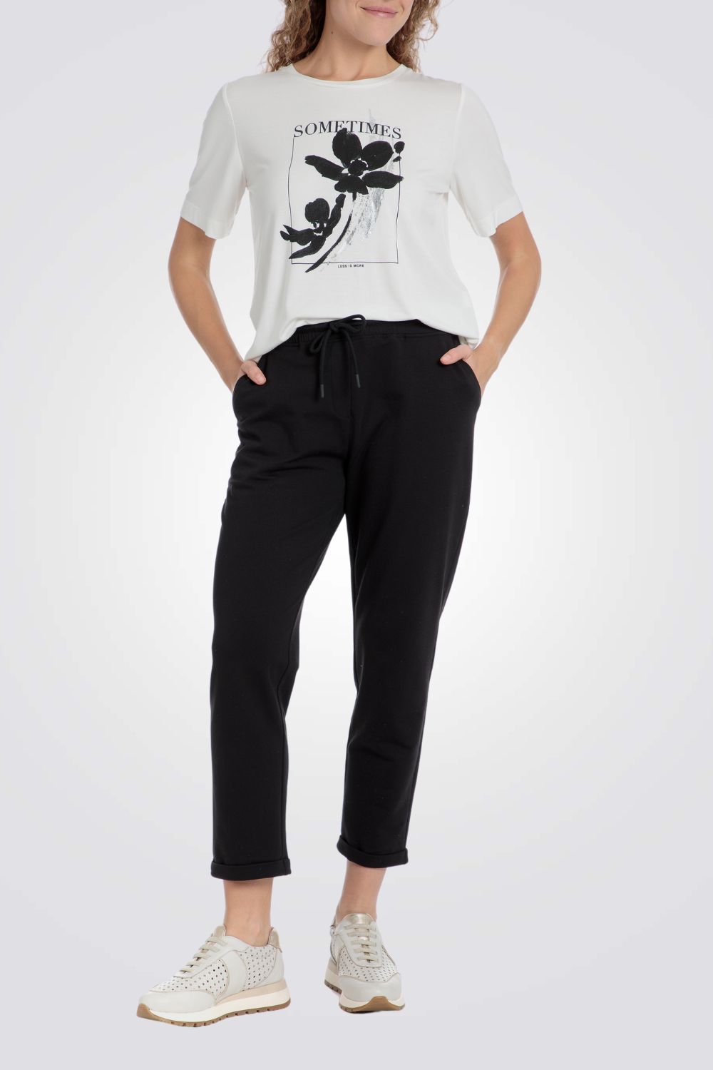 מכנסי נוחות 7/8 בצבע שחור