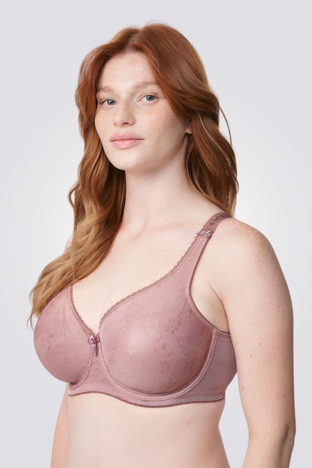 חזיית מינימייזר ללא ריפוד עם ברזלים | פמינה