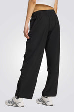 מכנסי אימון לנשים בצבע שחור 
