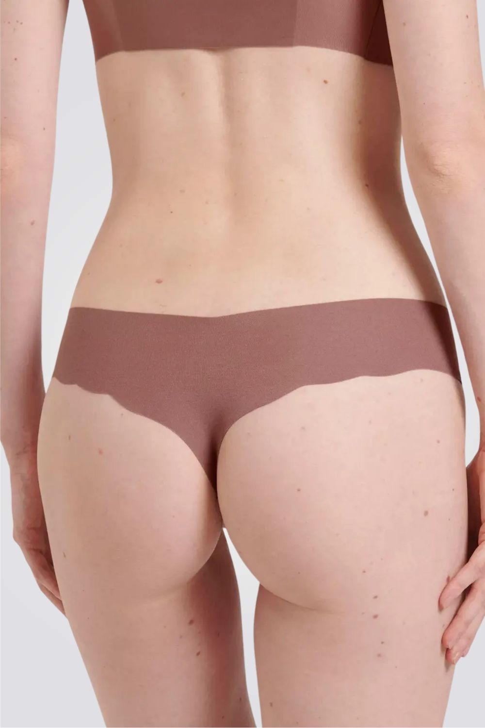 תחתוני חוטיני ZERO Modal 2.0 בצבע חום