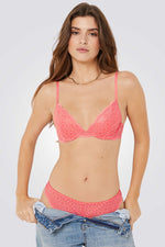 חזיית פוש-אפ עם מחשוף עמוק | איתם