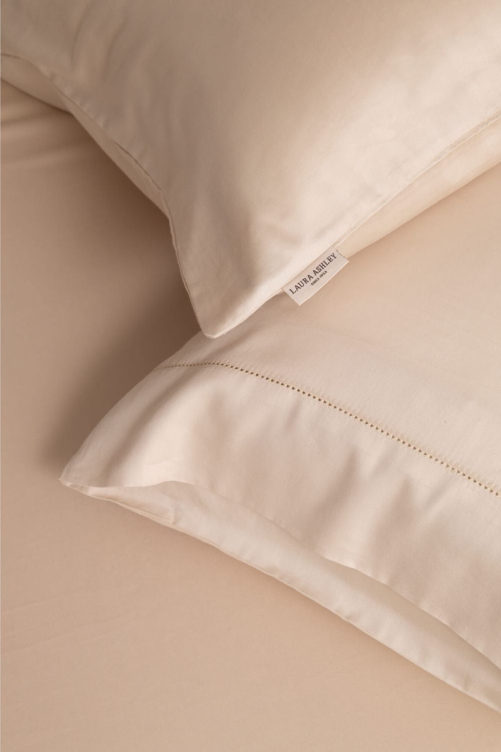 סט מצעים מיטת יחיד 90/200 ס"מ כותנה סאטן | לאורה אשלי