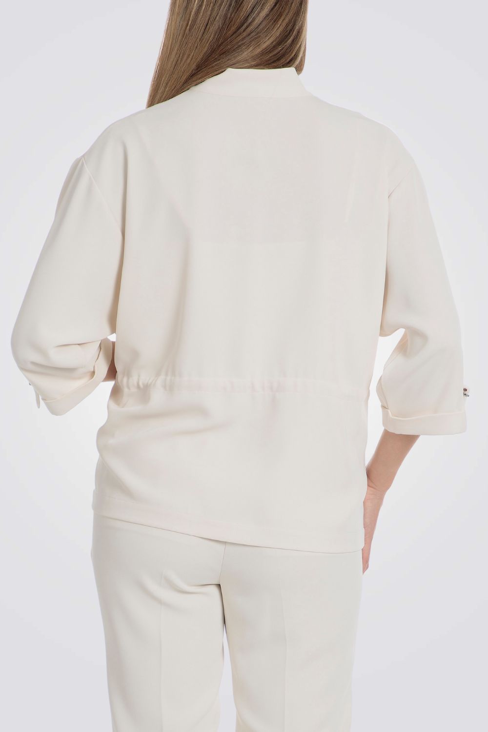 ג'קט שרוולי 3/4 בצבע שמנת