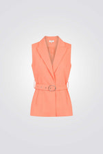 ג'קט ללא שרוולים עם חגורת מותן בצבע אפרסק