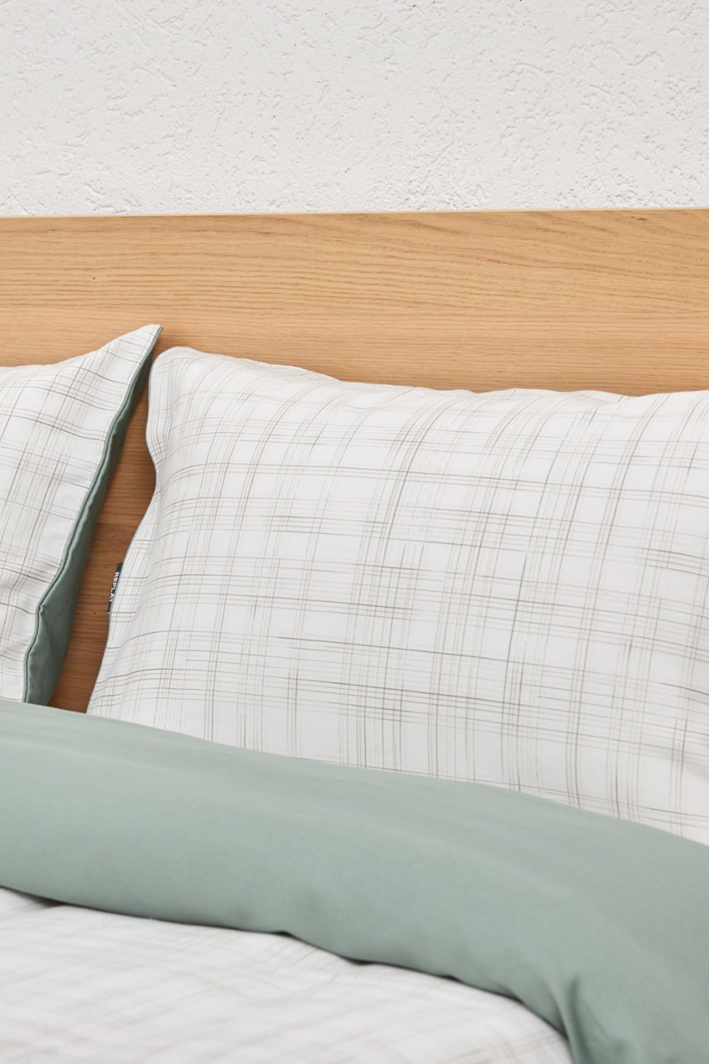 סט מצעים זוגי רחב 180/200 כותנה סאטן דגם ברוקלין