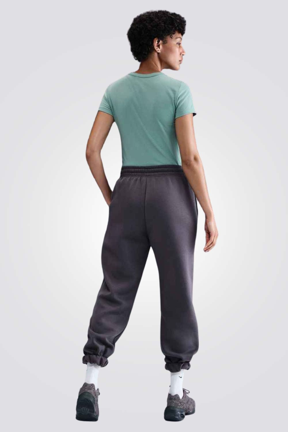 טישירט Nike Sportswear Chill Knit לנשים