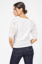 חולצה עם שרוולים תחרה 