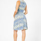 שמלה מיני עם הדפס בצבע כחול - 5