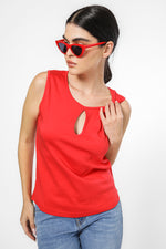 טופ צווארון קונטרסטי בצבע אדום