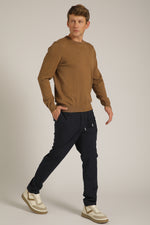 חולצת סריג עם צווארון עגול | קנת קול