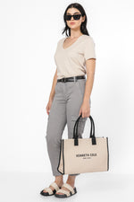 טישירט ניקי צווארון קונטרסטי בצבע בז'