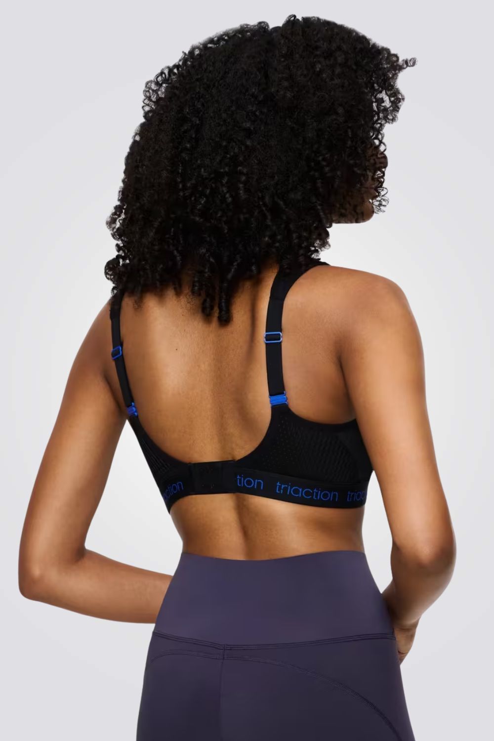 חזיית ספורט מרופדת ללא קשת | טריומף