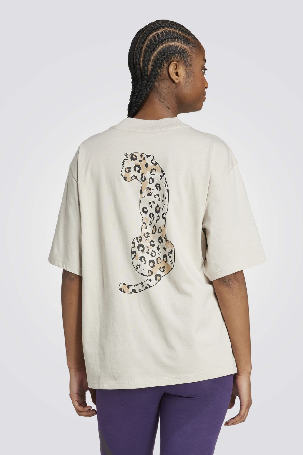 טי שירט אוברסייז מעוצבת לנשים