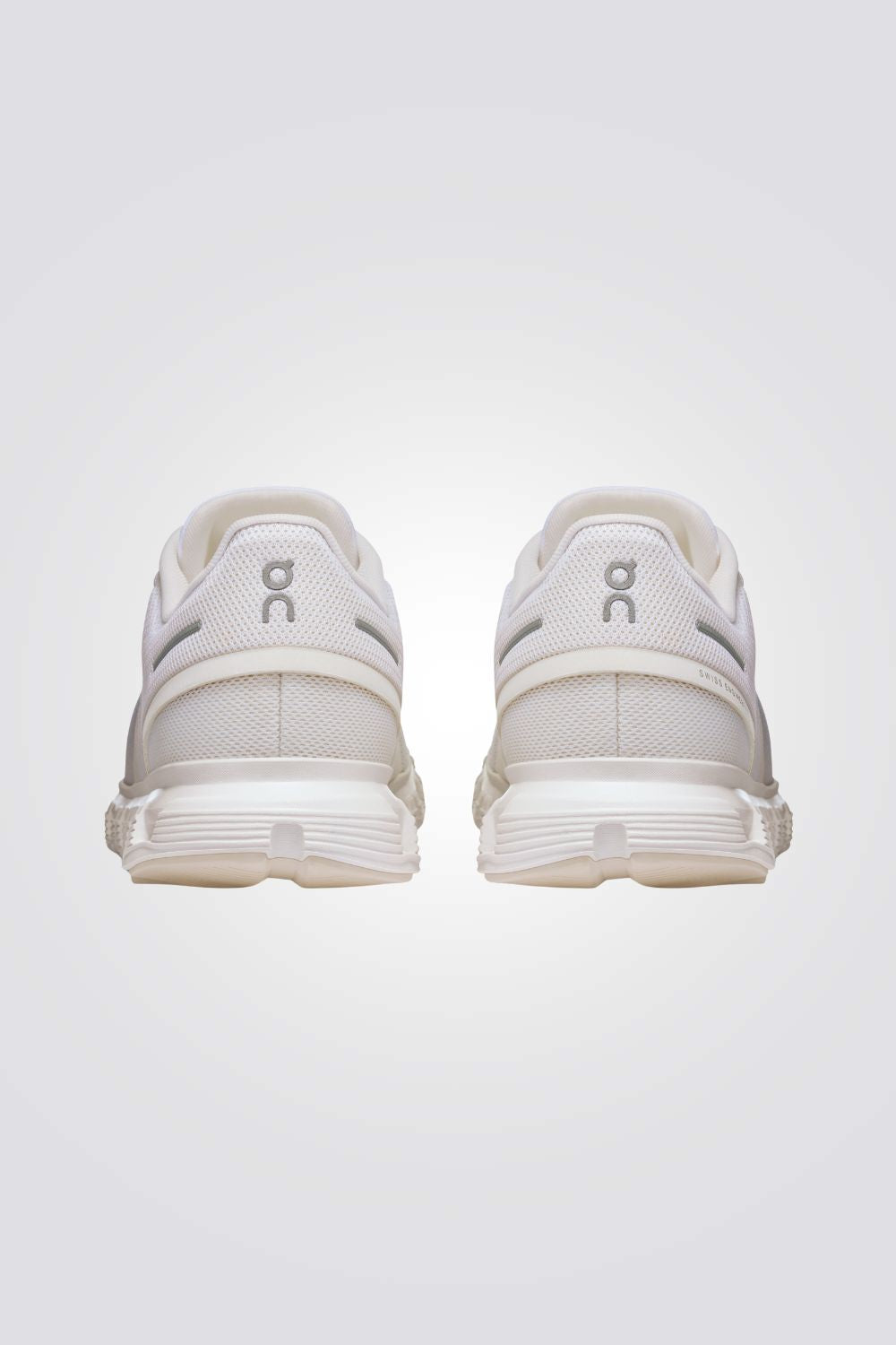 נעלי ספורט Cloud 6 Wide לנשים | און 