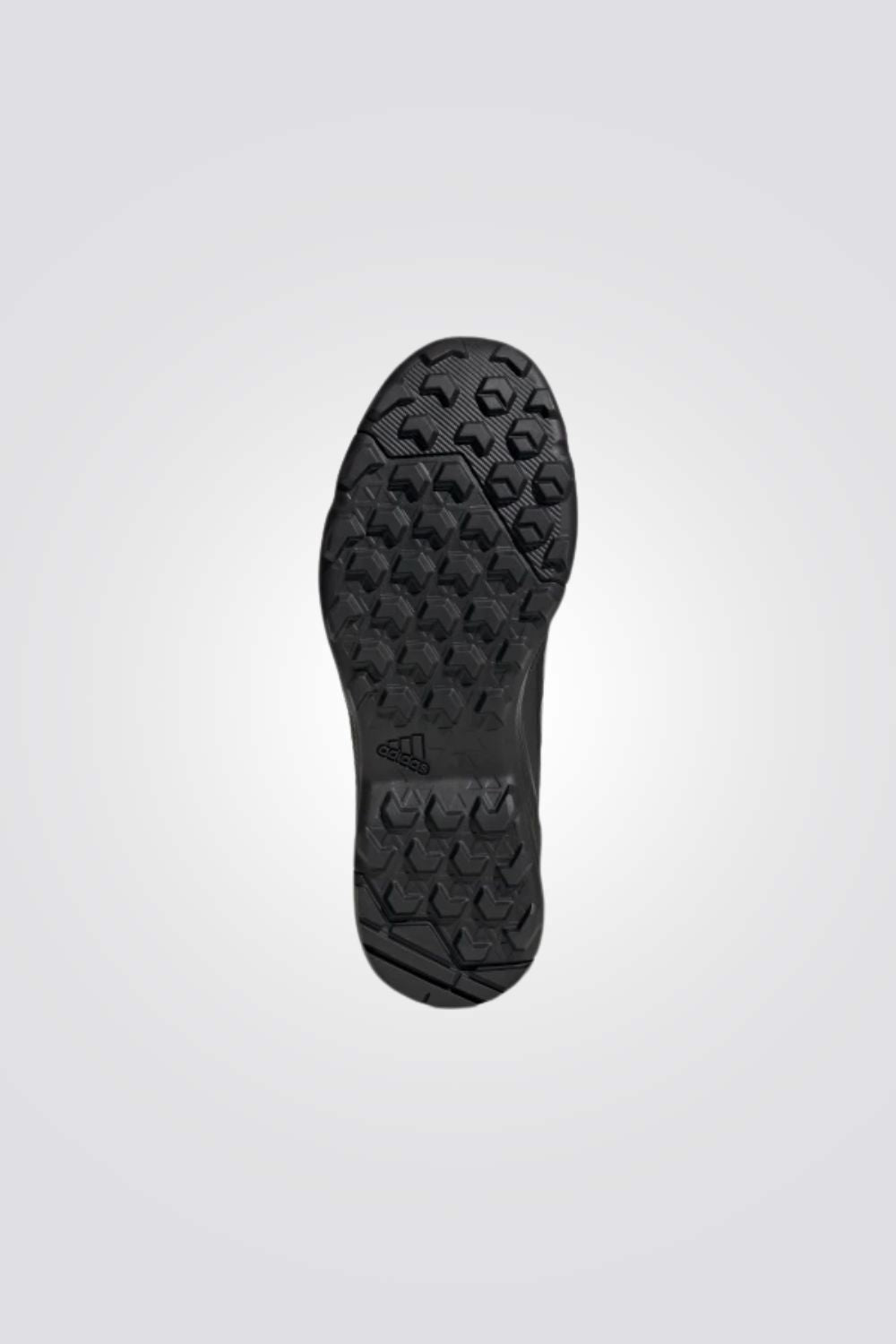 נעלי ספורט המיועדות לשטח | אדידס