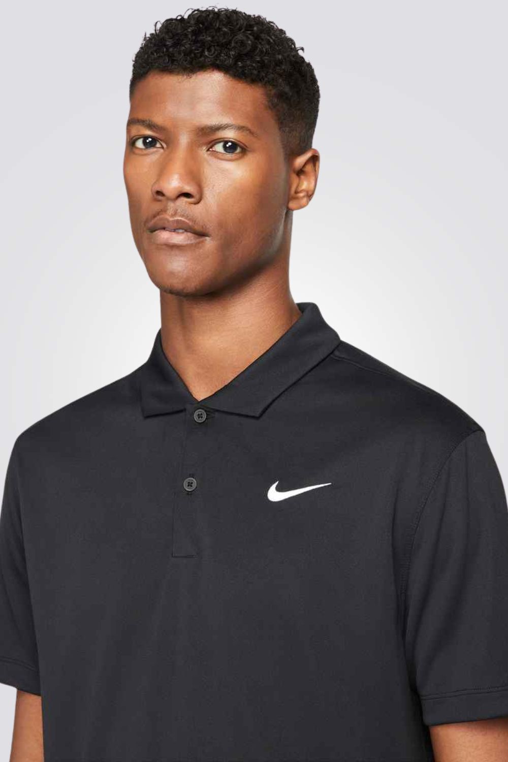 חולצת פולו בצבע שחור לגברים | נייקי